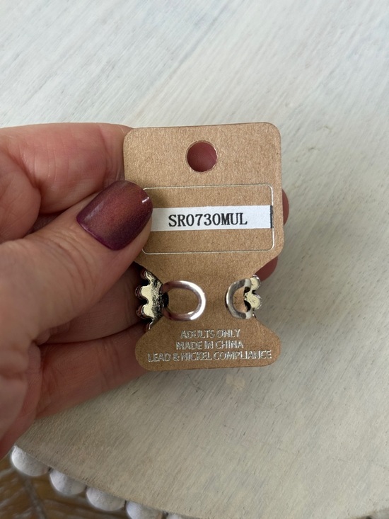 TIPI IRIDESCENT RANGE RIDER SILVERTONE RING - Picture 3 of 3